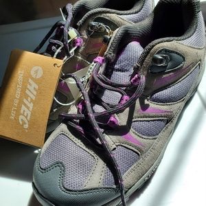 Hiking shoes Hi-Tec